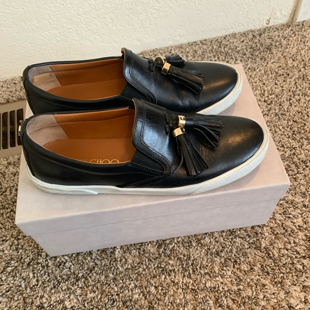 Jimmy Choo Dale flat size 37.5 comes with box